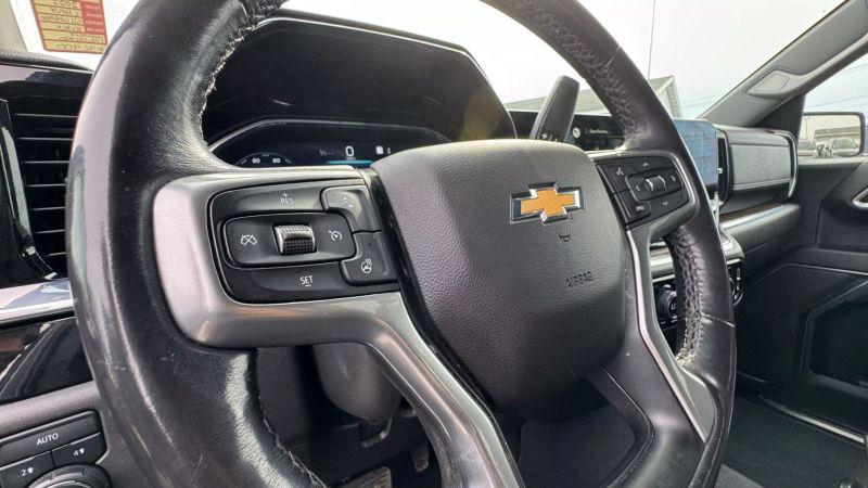 2022 Chevrolet Silverado 1500 4WD Crew Cab Standard Bed LT