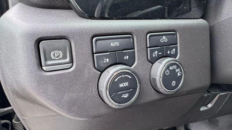 2022 Chevrolet Silverado 1500 4WD Crew Cab Standard Bed LT