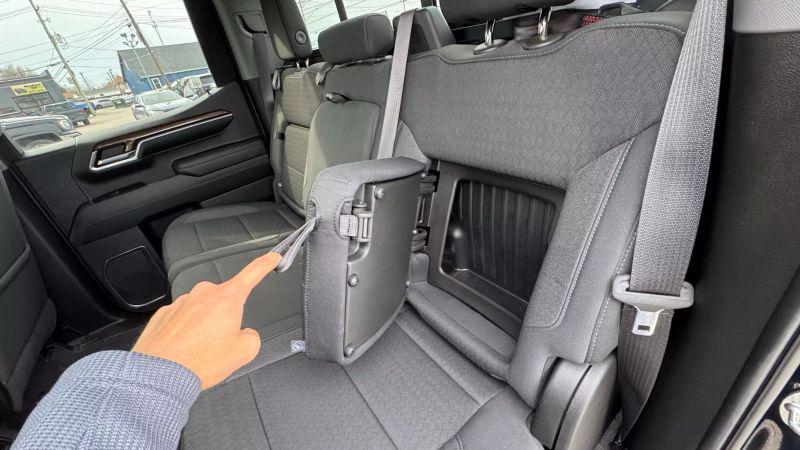 2022 Chevrolet Silverado 1500 4WD Crew Cab Standard Bed LT