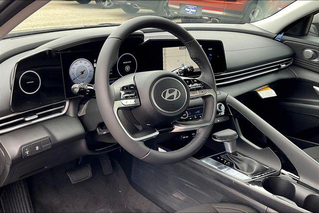 New 2025 Hyundai Elantra For Sale in Olive Branch, MS