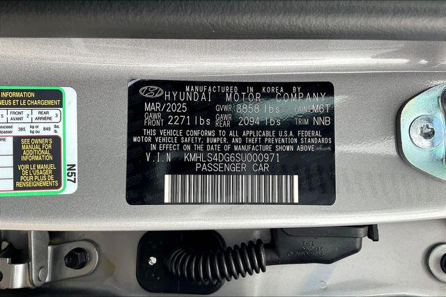 New 2025 Hyundai Elantra For Sale in Olive Branch, MS