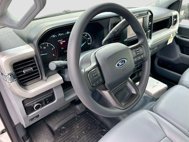 2025 Ford F-550 XL
