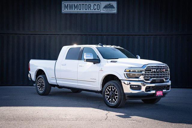 2025 RAM Ram 3500 RAM 3500 LIMITED MEGA CAB 4X4 64 BOX