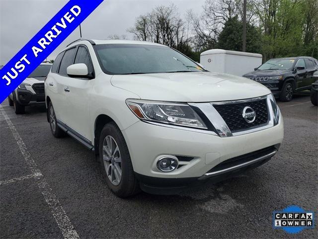 2016 Nissan Pathfinder SL