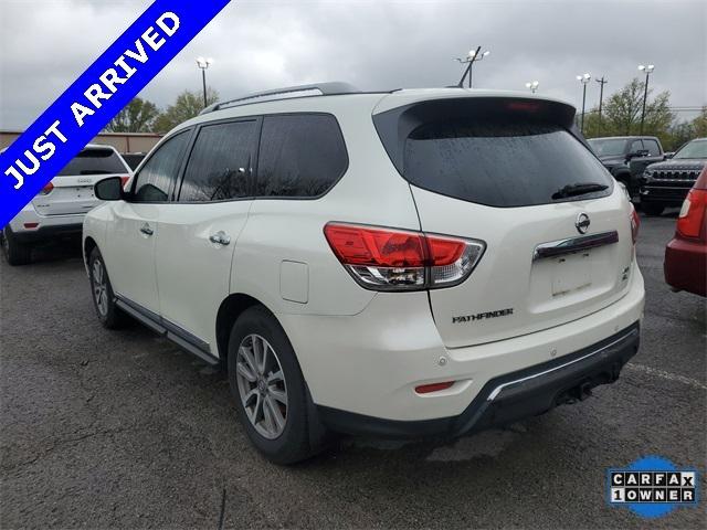 2016 Nissan Pathfinder SL
