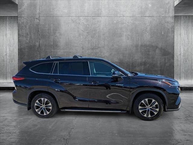 2021 Toyota Highlander Hybrid XLE