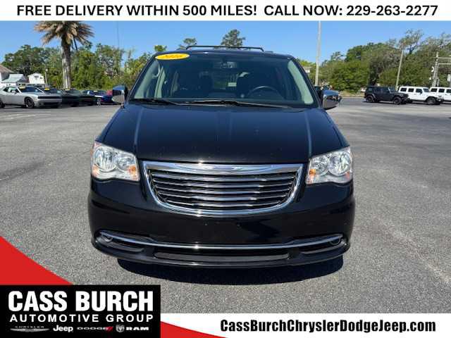 2016 Chrysler Town and Country Touring-L Anniversary Edition