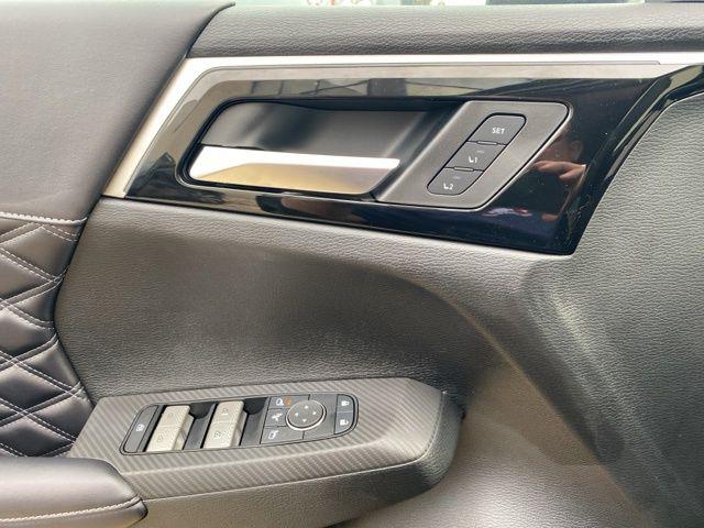 2025 Mitsubishi Outlander PHEV SEL S-AWC