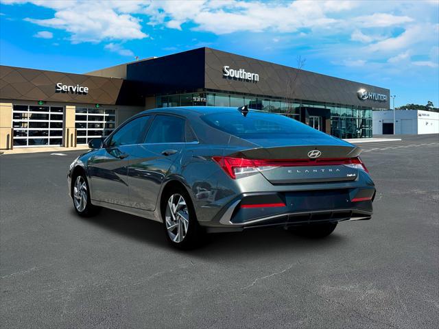 2025 Hyundai Elantra Limited