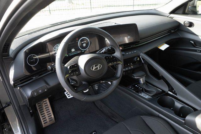 2025 Hyundai Elantra Hybrid SEL Sport