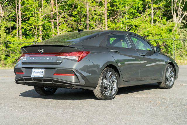 2025 Hyundai Elantra Hybrid SEL Sport