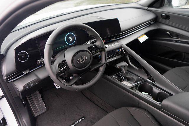 2025 Hyundai Elantra Hybrid SEL Sport