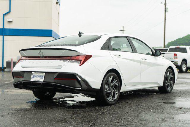 2025 Hyundai Elantra Hybrid SEL Sport