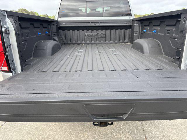 2024 Chevrolet Silverado 2500HD 4WD Crew Cab Standard Bed High Country