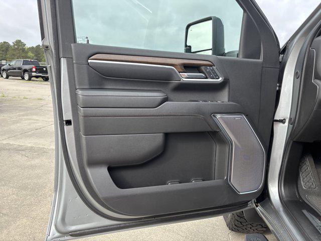 2024 Chevrolet Silverado 2500HD 4WD Crew Cab Standard Bed High Country