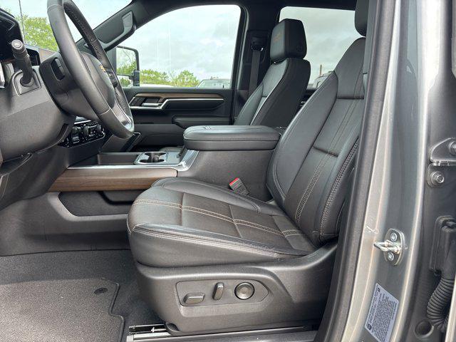 2024 Chevrolet Silverado 2500HD 4WD Crew Cab Standard Bed High Country