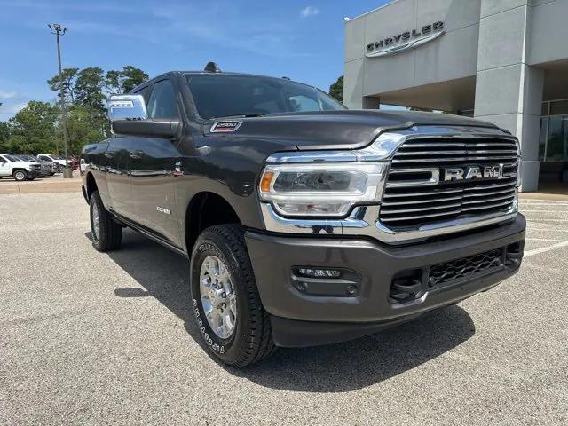 2024 RAM 2500 Laramie Crew Cab 4x4 64 Box