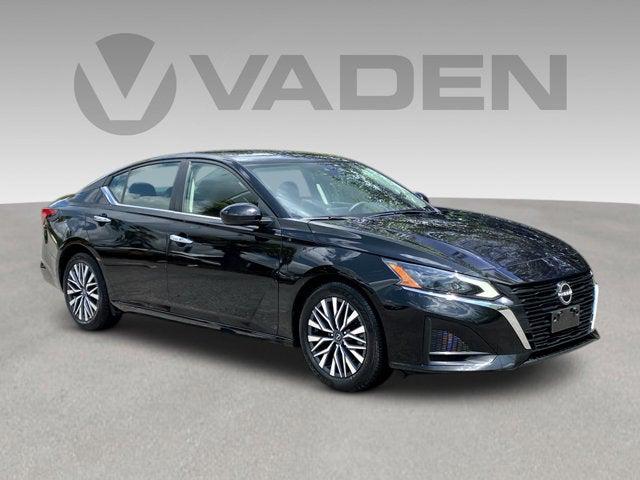 2023 Nissan Altima SV FWD