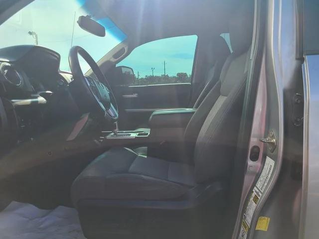 2015 Toyota Tundra SR5 5.7L V8