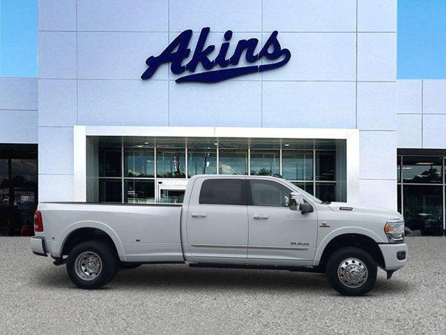 2024 RAM 3500 Limited Crew Cab 4x4 8 Box