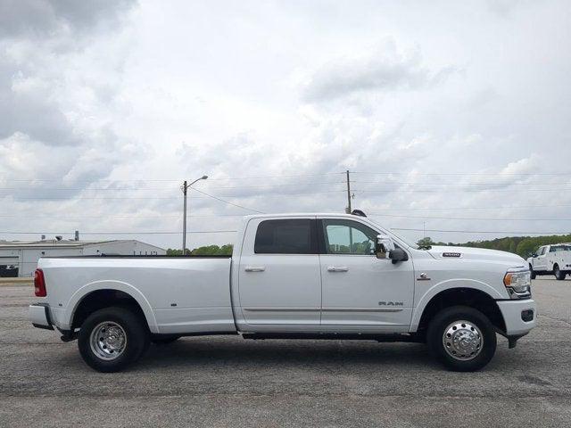 2024 RAM 3500 Limited Crew Cab 4x4 8 Box