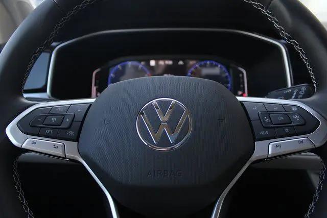 2025 Volkswagen Taos 1.5T SEL