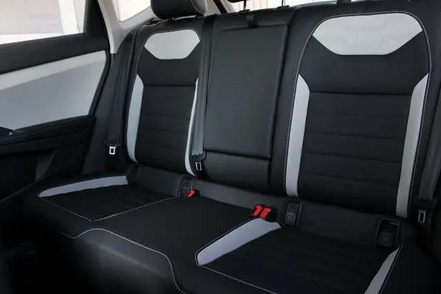 2025 Volkswagen Taos 1.5T SEL