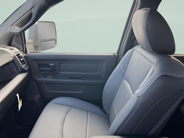 2025 Ram 3500 Tradesman/Big Horn