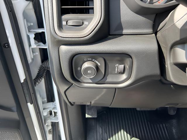 2025 Ram 3500 Tradesman/Big Horn