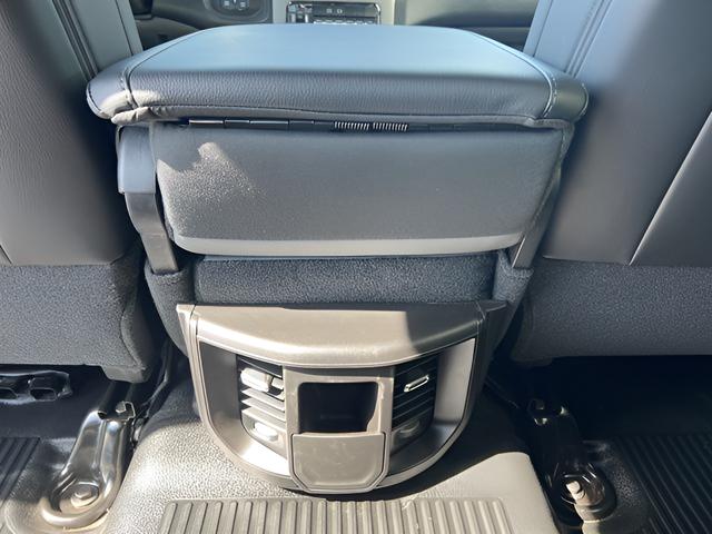 2025 Ram 3500 Tradesman/Big Horn