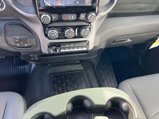 2025 Ram 3500 Tradesman/Big Horn