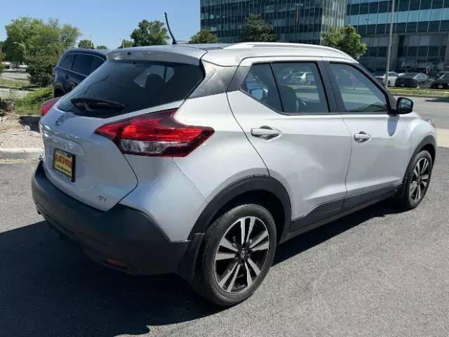 2019 Nissan Kicks SV