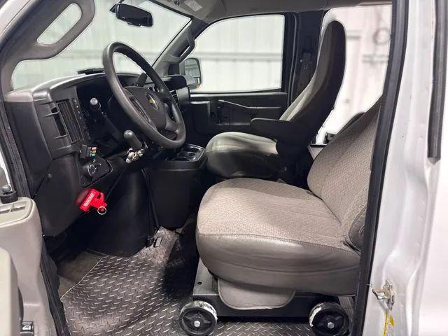 2017 Chevrolet Express LT