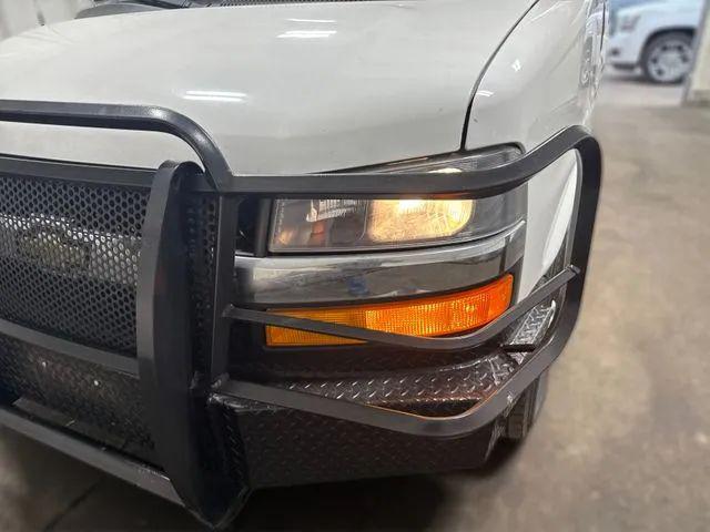 2017 Chevrolet Express LT