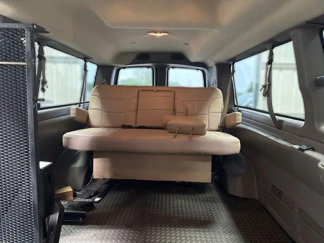 2017 Chevrolet Express LT