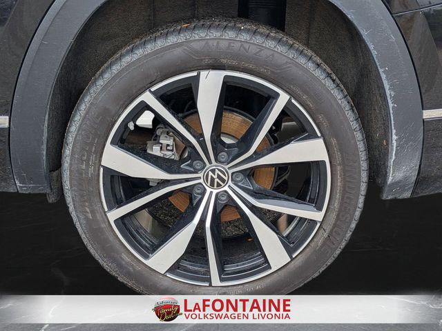 2025 Volkswagen Atlas 2.0T SEL Premium R-Line