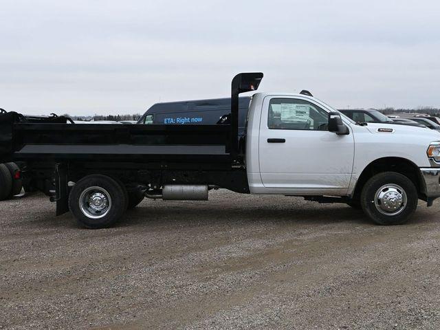 2024 RAM Ram 3500 Chassis Cab RAM 3500 TRADESMAN CHASSIS REGULAR CAB 4X4 84 CA