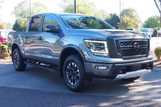 2024 Nissan TITAN Crew Cab PRO-4X 4x4