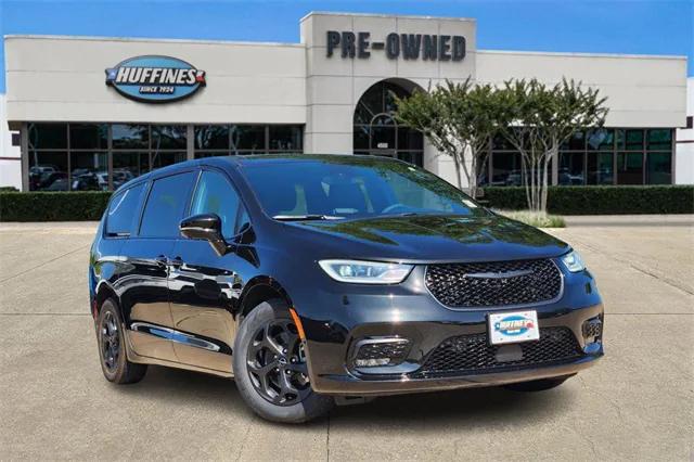 2022 Chrysler Pacifica Hybrid Limited