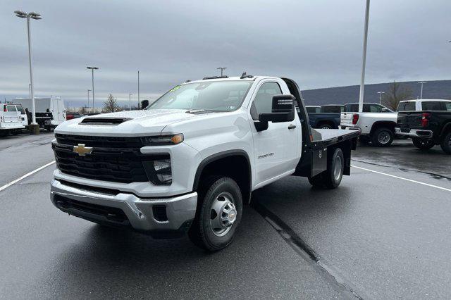 2025 Chevrolet Silverado 3500HD Work Truck