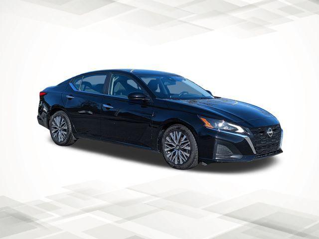 2023 Nissan Altima SV FWD