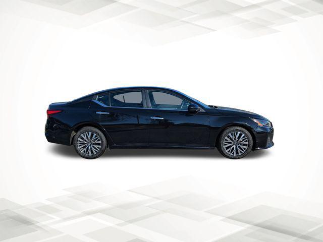 2023 Nissan Altima SV FWD