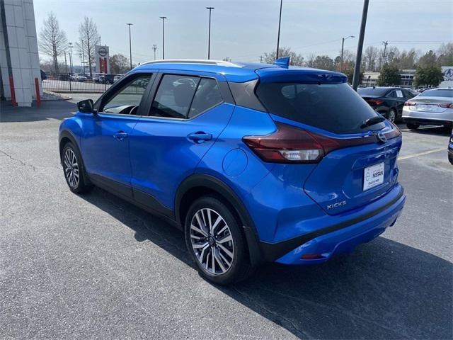 2023 Nissan Kicks SV Xtronic CVT