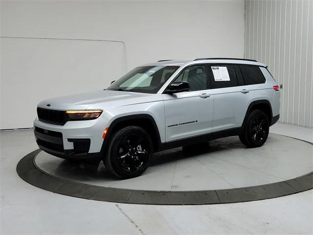 2023 Jeep Grand Cherokee L Altitude 4x2