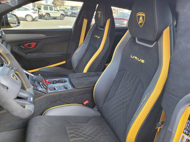 2024 Lamborghini Urus Performante
