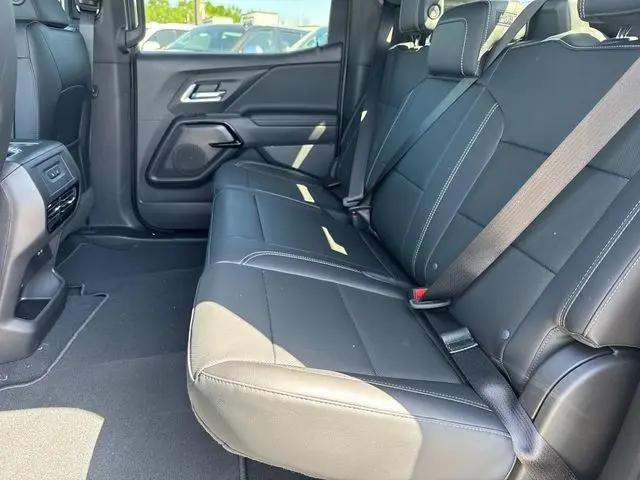 2025 Chevrolet Silverado EV LT