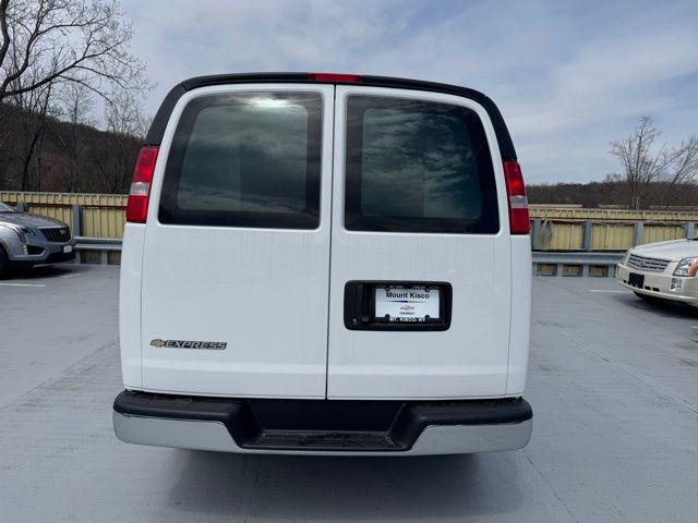 2025 Chevrolet Express Cargo Van RWD 2500 Regular Wheelbase WT