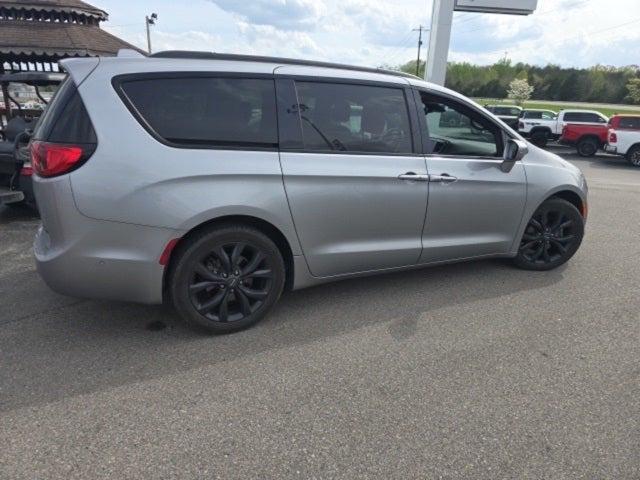 2020 Chrysler Pacifica Red S Edition