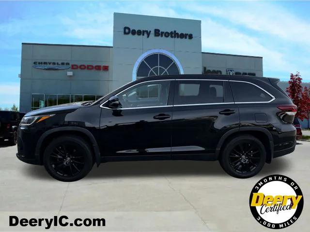 2019 Toyota Highlander SE