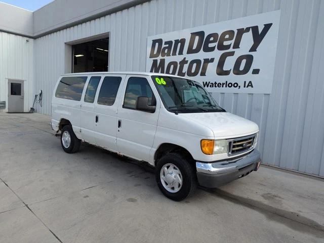 2006 Ford E-350 Super Duty XLT